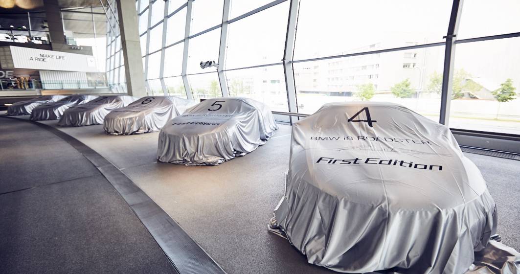 Imagine pentru articolul: Primele 18 BMW i8 Roadster au ajuns pe sosele sunt numerotate "1 of 18"