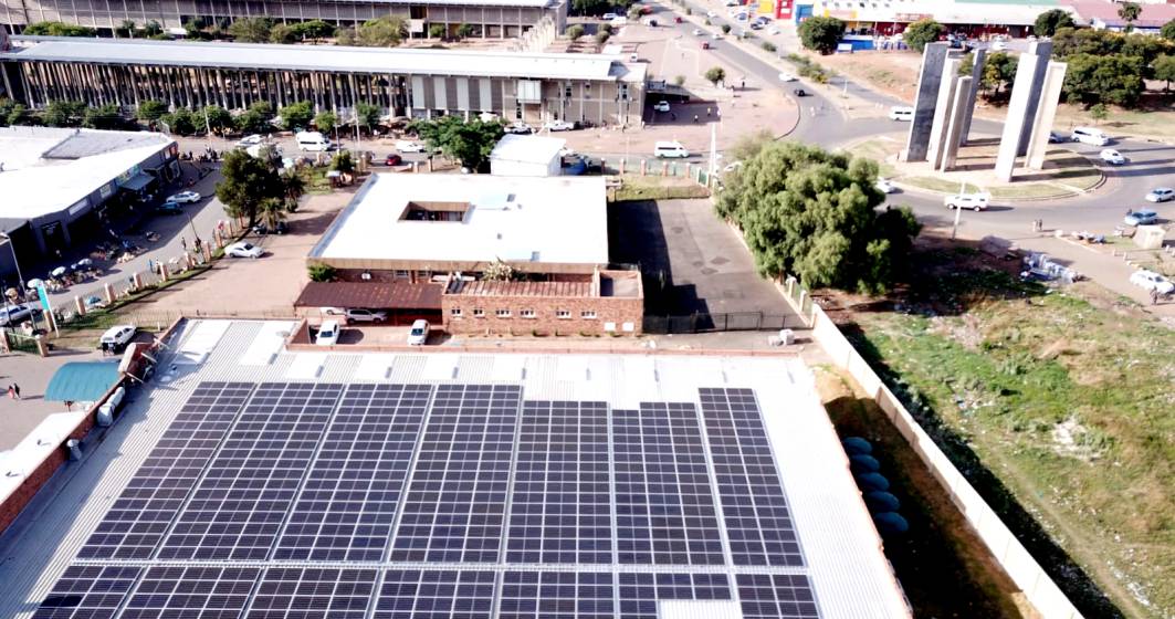 Imagine pentru articolul: România va produce panouri solare. Noua fabrică ar putea acoperi o treime din necesarul Europei