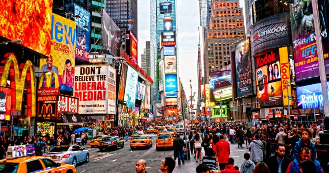 Imagine pentru articolul: Politia din New York a inchis Times Square, din cauza unui pachet suspect