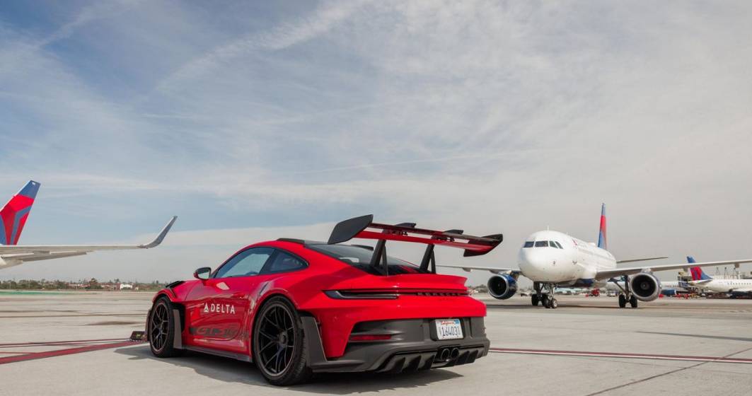 Imagine pentru articolul: O companie aeriană folosește un Porsche 911 GT3 RS să-și transporte pasagerii grăbiți