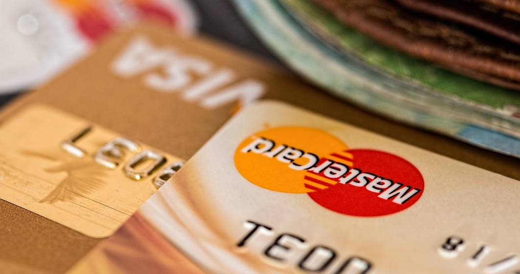 Imagine pentru articolul: ANALIZA: piata cardurilor se apropie de 17 milioane. Cum isi impart Visa si MasterCard cota de piata la T3 2017