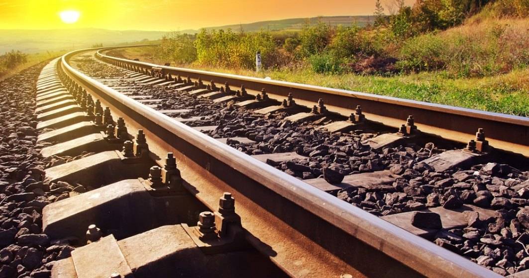 Imagine pentru articolul: Cu CFR pe timp de caniculă: Multe trenuri vor merge cu „viteza” melcului din cauza căldurii