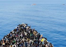 Imagine: Von der Leyen: Europenii decid cine intră în Europa, nu traficanții