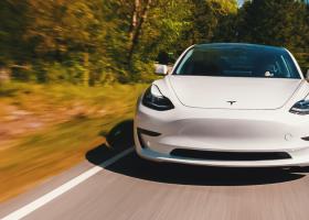Imagine: Bloomberg: Producătorul de vehicule electrice Tesla se pregăteşte de...