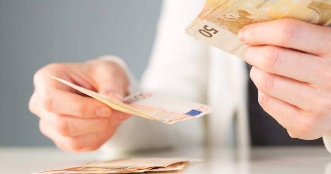 Imagine pentru articolul: PwC: Firmele private din Romania vor mari salariile cu 4,5% in acest an