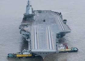 Imagine: Cum arată Fujian, noul portavion chinez. Deși nu are propulsie nucleară, este...
