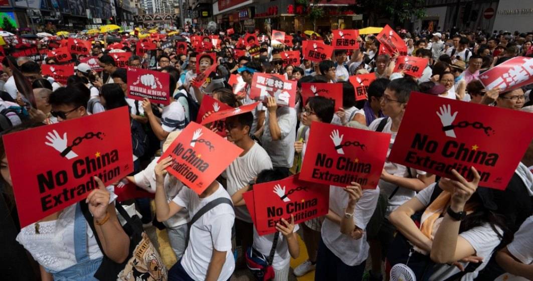 Imagine pentru articolul: Cum "fenteaza" protestatarii din Hong Kong cenzura Internetului