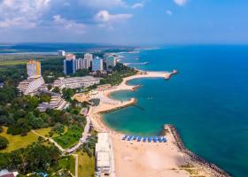 Imagine: Turiștii se înghesuie să-și rezerve vacanța pe litoralul românesc, chiar dacă...