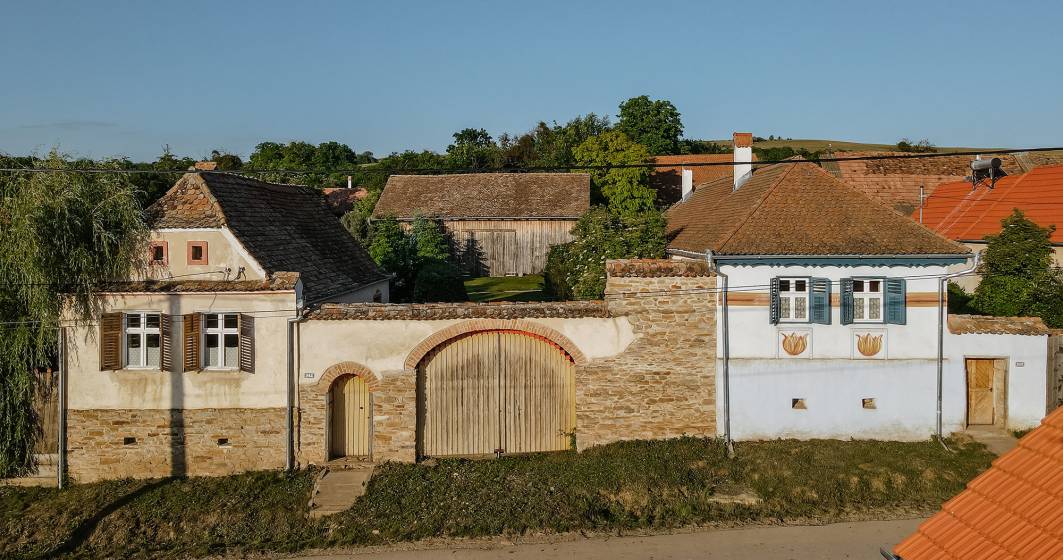 Imagine pentru articolul: Ansamblu case tradiționale, scos la vânzare lângă Viscri, satul în care are case regele Charles, la prețul de 495.000