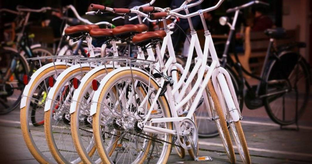 Imagine pentru articolul: Cladirile publice, pietele, autogarile ar putea fi dotate cu structuri pentru parcarea bicicletelor