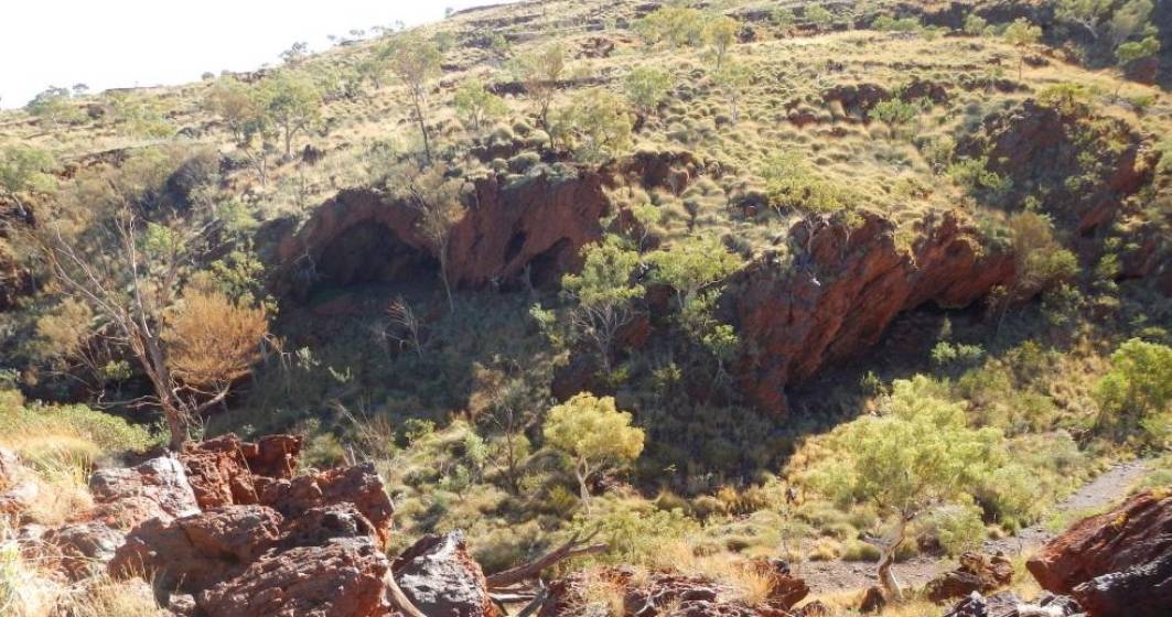 Imagine pentru articolul: Un sit arheologic de o imensă valoare a fost distrus în Australia