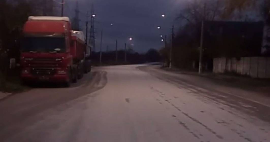 Imagine pentru articolul: Autoritățile anticipează vremea rea în București: strat gros de sare pe unul din bulevarde