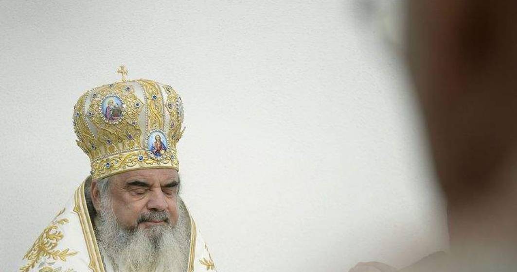 Imagine pentru articolul: Legea salarizarii unitare: Patriarhul BOR va avea acelasi salariu ca un ministru. Cat va castiga un prefect