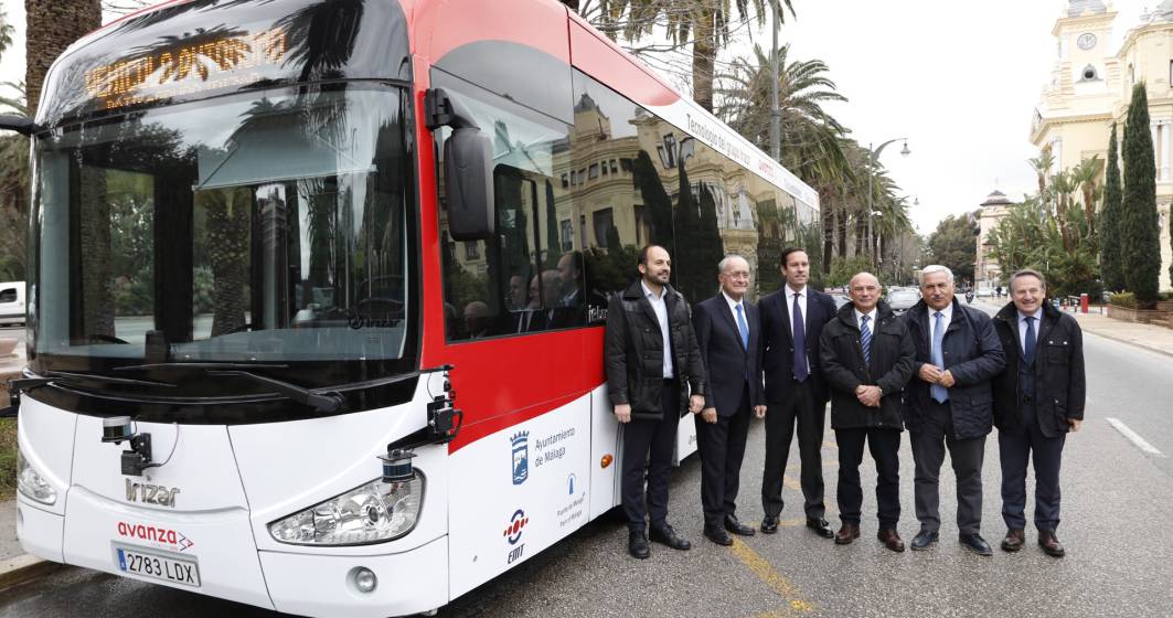 Imagine pentru articolul: Premieră în Europa: Un autobuz fără şofer a început să circule pe străzile din Malaga, în sudul Spaniei.