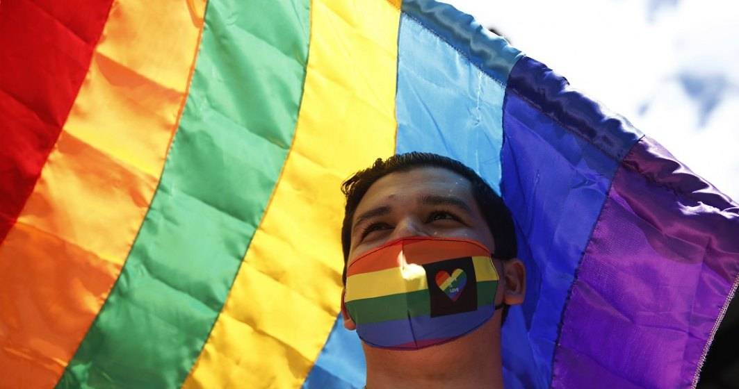 Imagine pentru articolul: Guvernul maghiar vrea să organizeze un referendum privind problemele LGBT