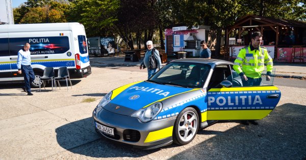 Imagine pentru articolul: GALERIE FOTO | Cum a ajuns Poliția Română să aibă un Porsche 911 cu care a...