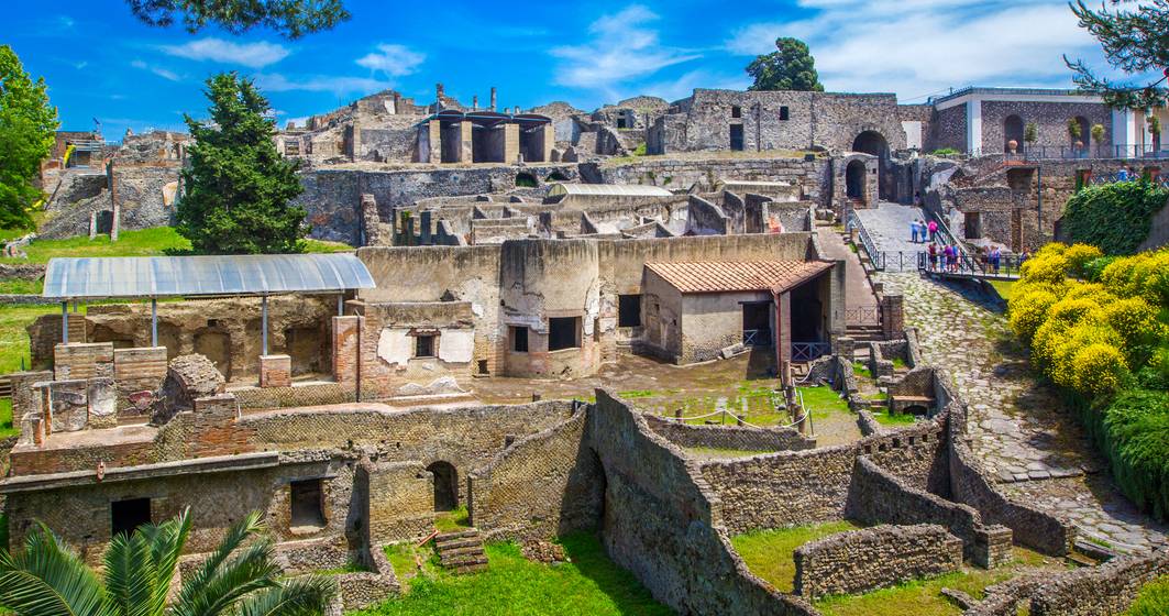 Imagine pentru articolul: Blestemul artefactelor furate din Pompeii: un turist le-a înapoiat după 15 ani