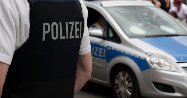 Imagine pentru articolul: Peste 100 milioane de dolari falși, găsiți de poliția din Germania