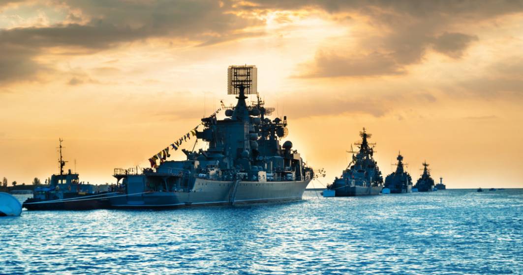 Imagine pentru articolul: Rușii își retrag înspre sud vasele de război, după ce nava-amiral Moskva ar fi fost lovită de ucraineni