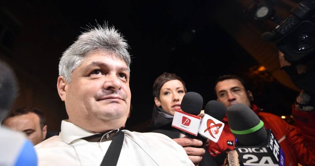 Imagine pentru articolul: Florin Secureanu, fostul manager de la Malaxa, judecat pentru coruptie, a pozat ca salvator cu echipajele SMURD