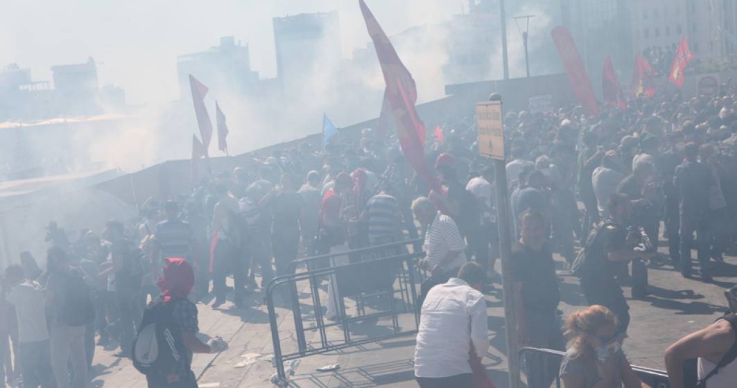Imagine pentru articolul: Peste 200 de persoane, retinute in Istanbul, in urma unor proteste. Politistii au intervenit cu gaze lacrimogene