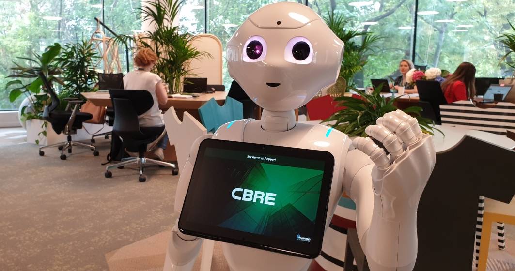 Imagine pentru articolul: PepperEscu, primul robot care lucreaza intr-o companie imobiliara