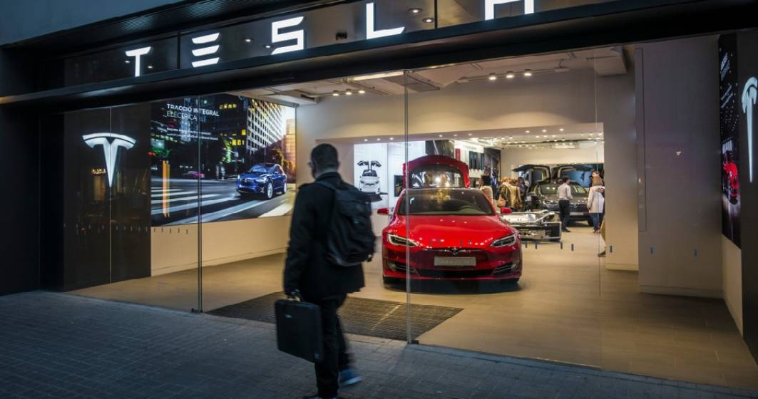Imagine pentru articolul: BMW spune că supremația Tesla pe piața mașinilor electrice este aproape de final