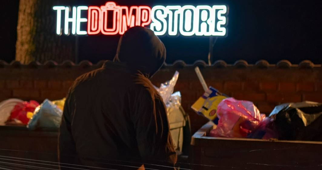 Imagine pentru articolul: Campanie socială ingenioasă: s-a deschis The DumpStore, primul magazin din care "nu vrei să cumperi nimic"