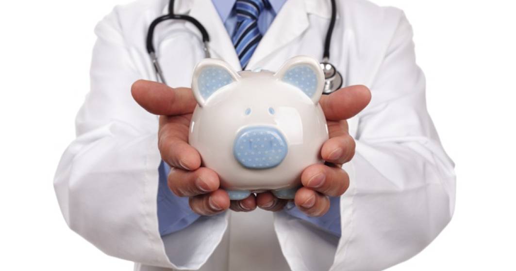 Imagine pentru articolul: Guvernul aloca aproximativ 100 de milioane lei pentru plata garzilor suplimentare efectuate de medici, din octombrie
