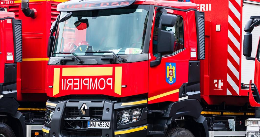 Imagine pentru articolul: Incendiu la o secție de votare din județul Prahova. Procesul de vot a fost întrerupt