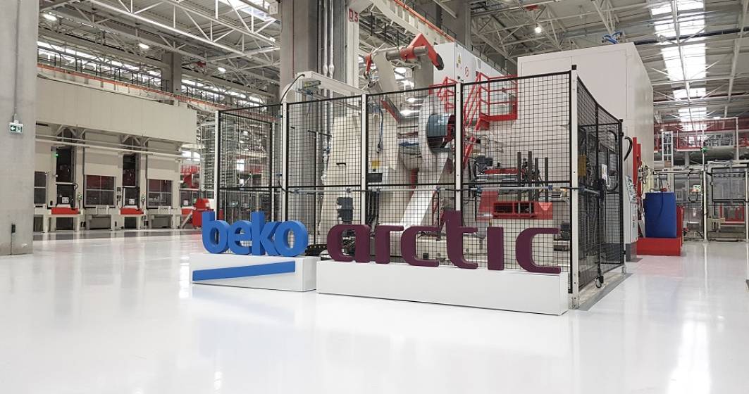 Imagine pentru articolul: In fabrica Arctic de 150 mil. euro, unde robotii "vorbesc" intre ei si construiesc 6.000 de masini de spalat pe zi