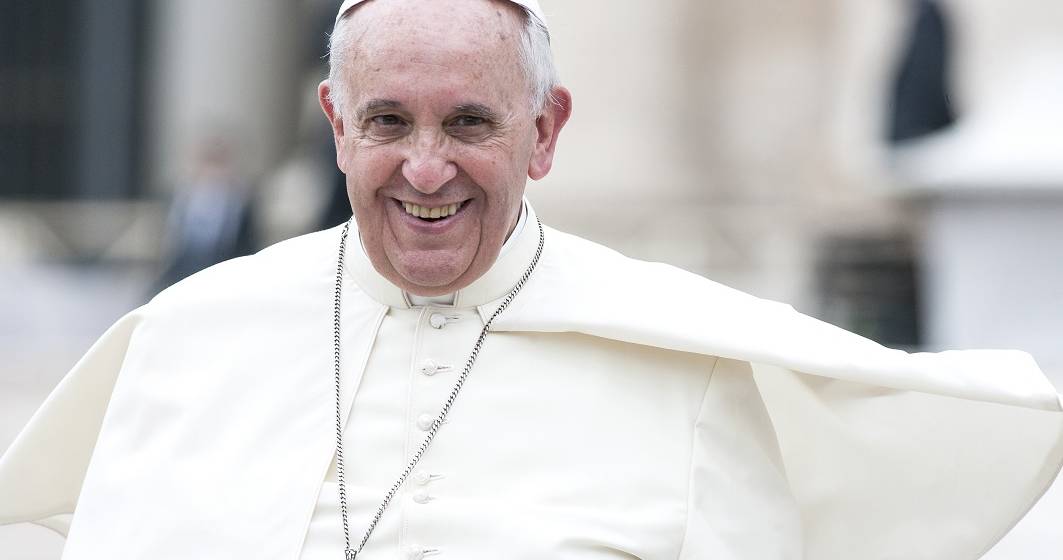 Imagine pentru articolul: Papa Francisc in Romania: Ce cadouri i-a oferit presedintele Klaus Iohannis