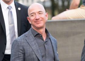 Imagine: Jeff Bezos vrea să vândă acțiuni Amazon în valoare de aproximativ 5 miliarde...