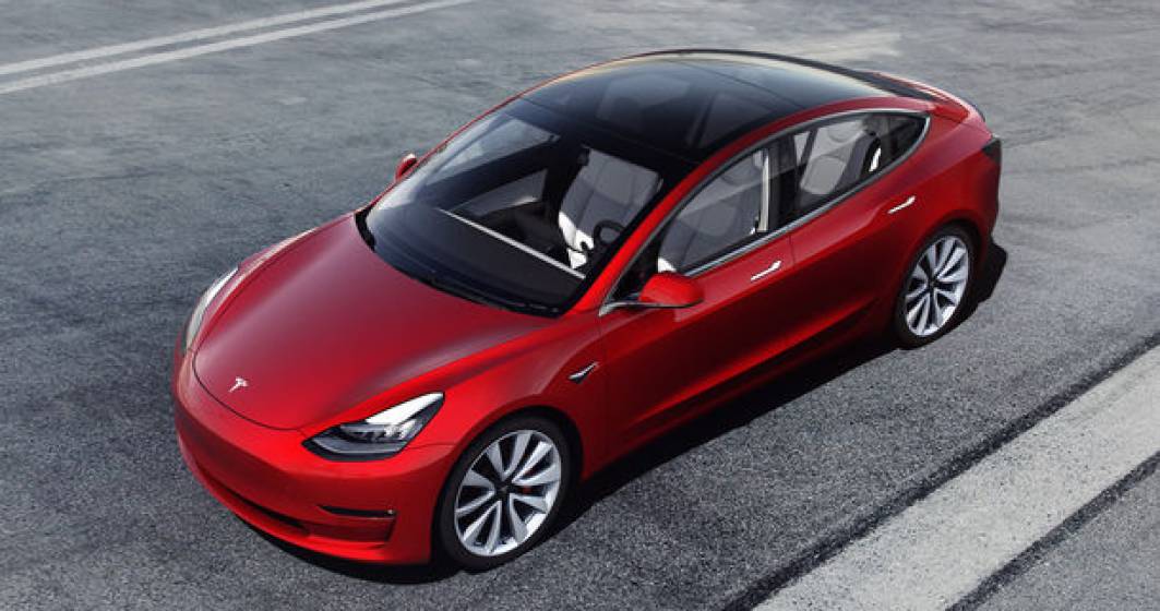 Imagine pentru articolul: Tesla Model 3 a devenit cea mai vanduta masina electrica din lume: sedanul american a depasit Nissan Leaf