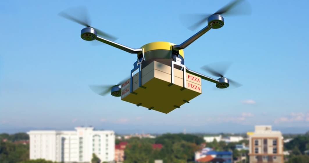 Imagine pentru articolul: Au început testările: dronele, pe post de livratori de pizza