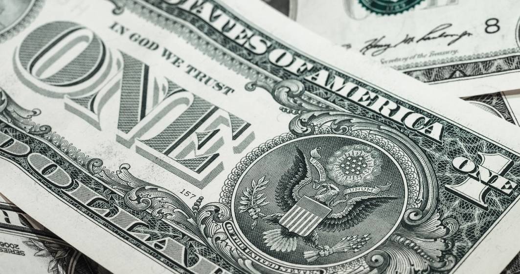 Imagine pentru articolul: Dolarul urca la maximul istoric in fata leului. Cursul depaseste 4,30 lei/dolar pe fondul deciziei Fed