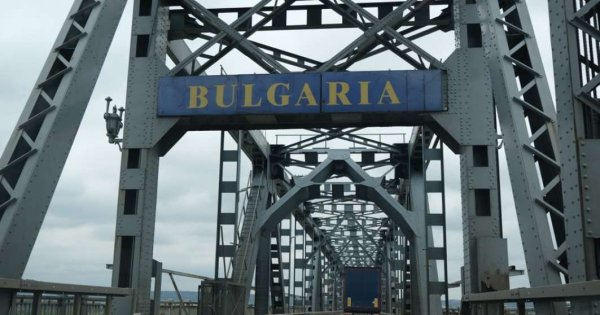Imagine pentru articolul: UPDATE: Podul de la Giurgiu-Ruse va fi închis pe o bandă, nu complet.
