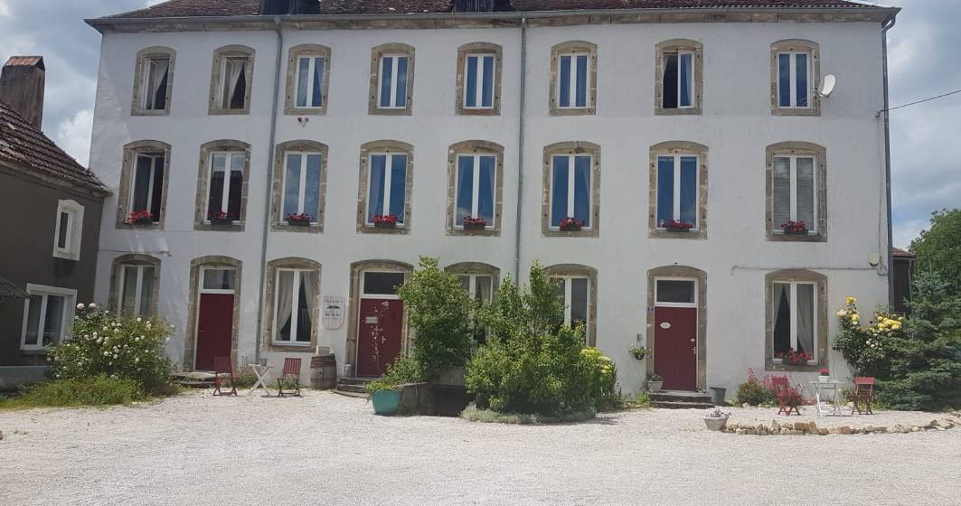 Imagine pentru articolul: Un castel francez cu 12 dormitoare, cât un apartament de lux în România. Cu cât se vinde proprietatea