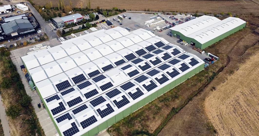 Imagine pentru articolul: Metigla a instalat panouri fotovoltaice pe acoperișul fabricii de la Ceptura