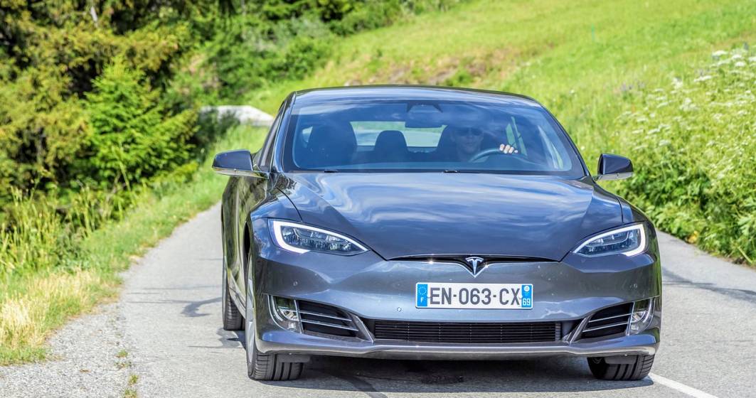 Imagine pentru articolul: Tesla incepe livrarile in Romania. Cat costa Tesla Model 3, Model S si Model X pe piata locala