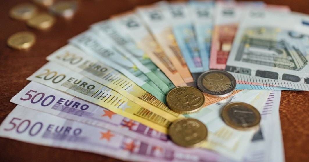 Imagine pentru articolul: Curs valutar BNR astazi, 9 aprilie: leul scade in raport cu euro, dar creste fata de dolar