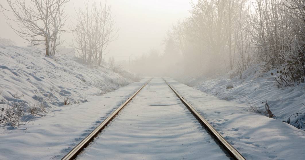 Imagine pentru articolul: Probleme pe căile ferate, din cauza ninsorilor și frigului. Ce trenuri au fost anulate sau au întârzieri mari