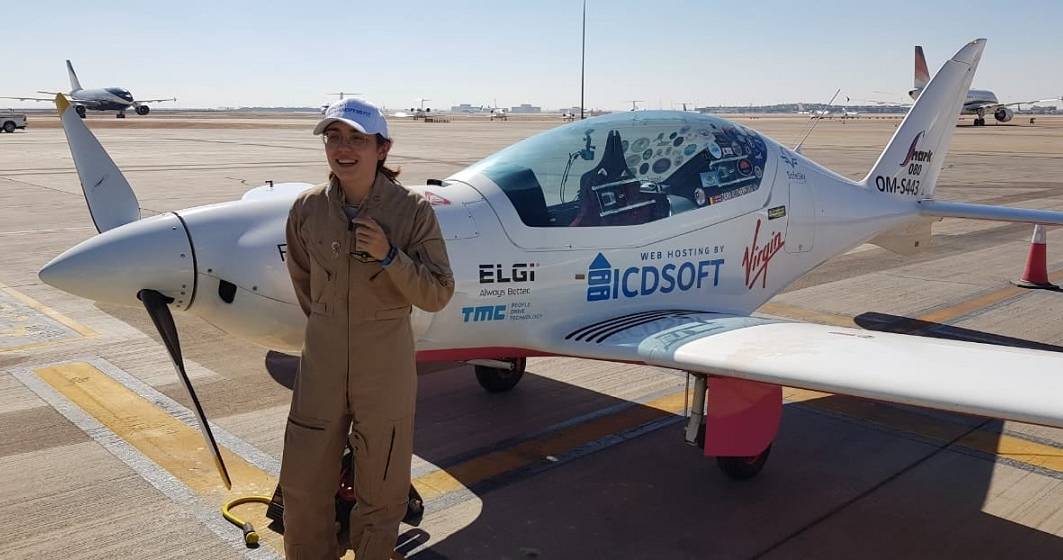 Imagine pentru articolul: O adolescentă de 19 ani a făcut înconjurul lumii în zbor. Este cel mai tânăr pilot de la nivel mondial