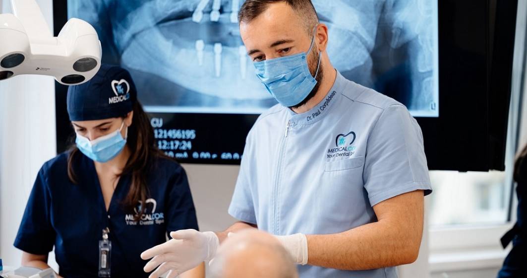 Imagine pentru articolul: Gata cu nu am timp să-mi fac dinții: Specialiștii unei clinici din Cluj-Napoca îți vor putea înlocui dantura în doar cinci zile
