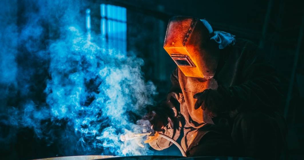 Imagine pentru articolul: Cum formează mediul privat următoarea generație de metalurgiști și angajați în industria de oțel. Ce programe are Donalam pentru liceeni