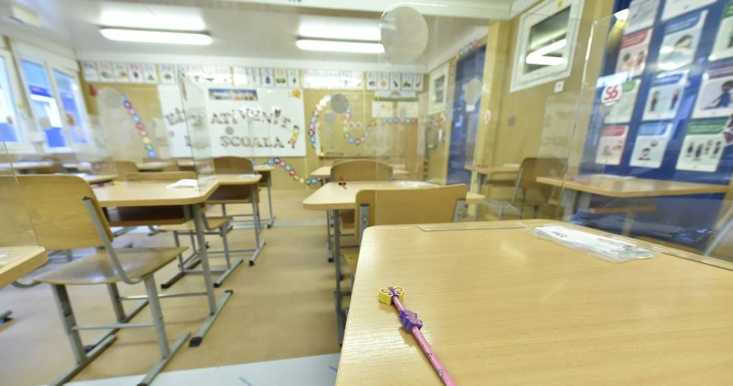 Imagine pentru articolul: Ping-pong cu școlile din București și declarații neclare privind trecerea la scenariul roșu