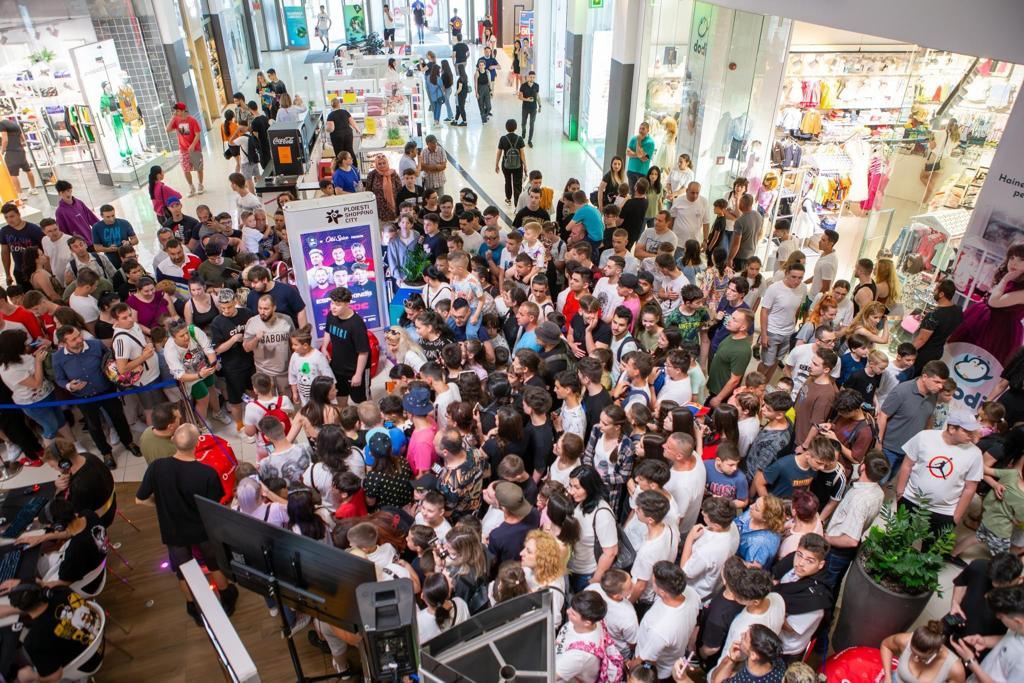 Vara la Mall: Ce evenimente au pregătit Promenada și Mega Mall și ce distracții caută românii în centrele comerciale