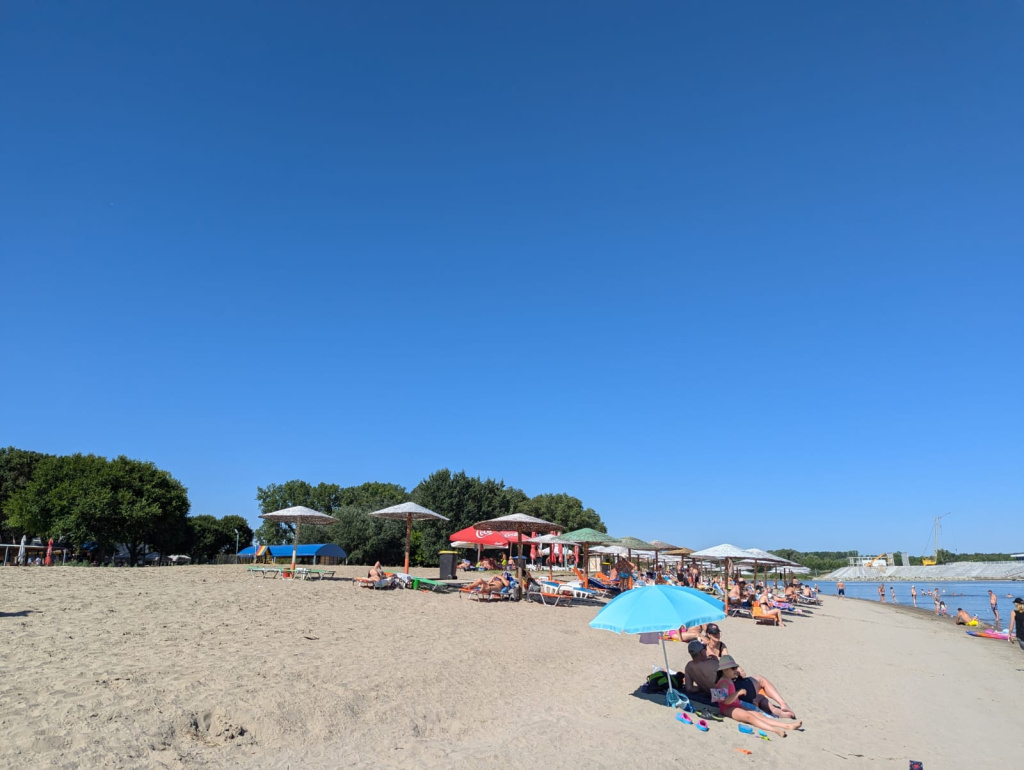 Samskara Beach: Cum arată plaja cu prețuri decente din apropierea Bucureștiului
