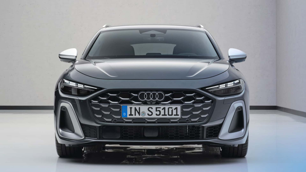 GALERIE FOTO | Audi abandonează A4, dar noua generație A5 îi ia locul la toate capitolele