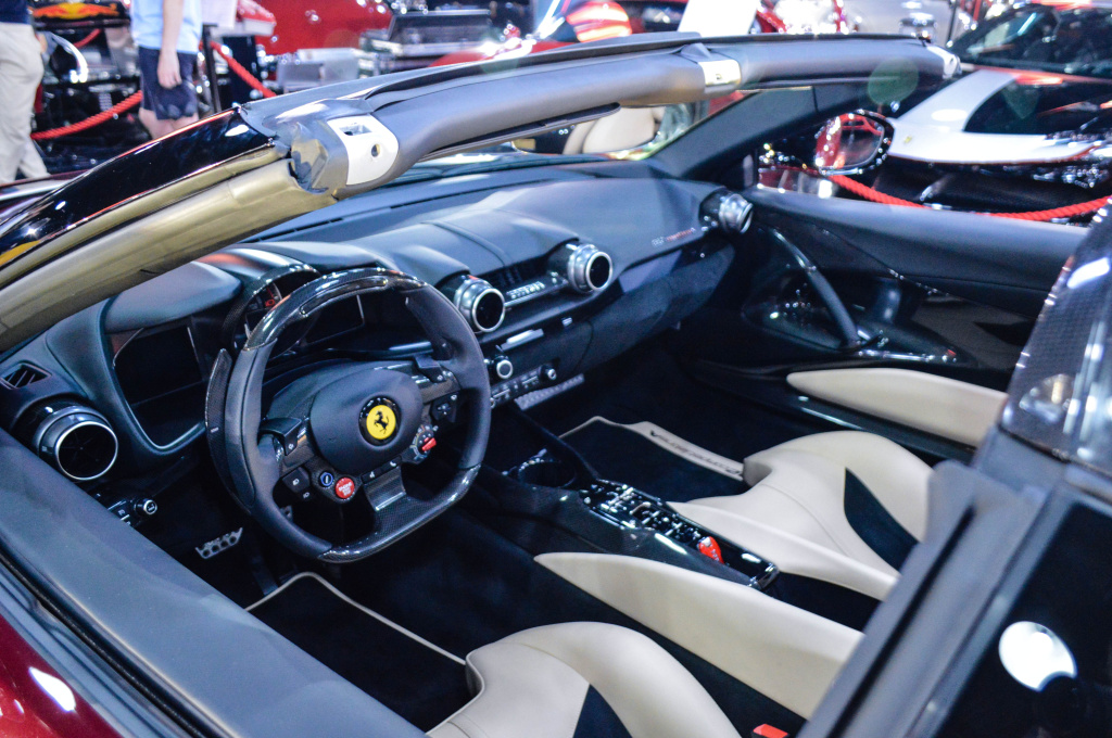 GALERIE FOTO | Țiriac și-a cumpărat un Ferrari de peste 700.000 de euro: Puteam să iau două